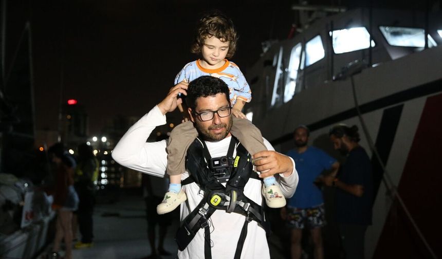 Milli yelkenci Doğukan Kandemir, Hopa'dan İskenderun'a rekor sürede ulaştı