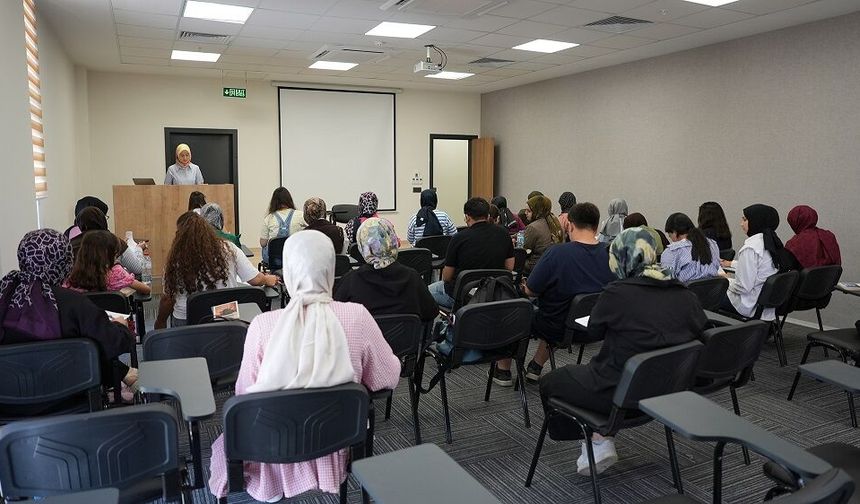 Pusula Maraş ile Gençlerin Akademik Gelişimine Destek