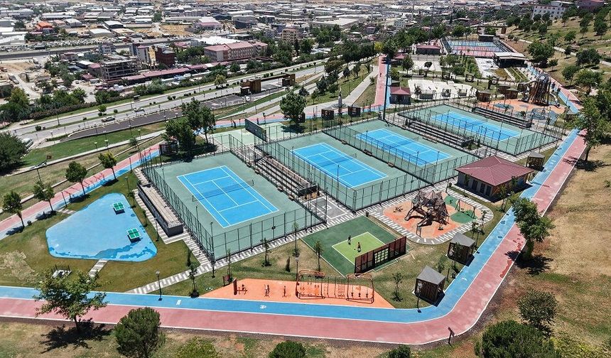 Tenis Kortlarında Çevrimiçi Rezervasyon Sistemi Başladı