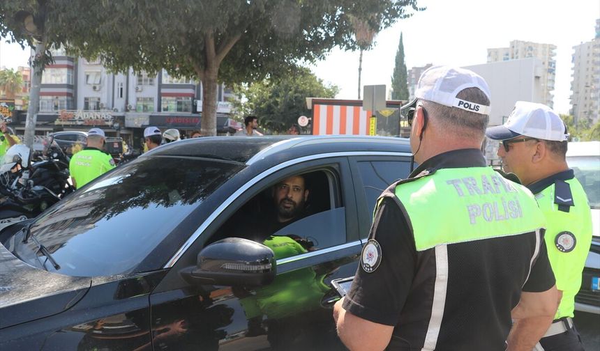 Adana'da dron destekli trafik denetimi yapıldı
