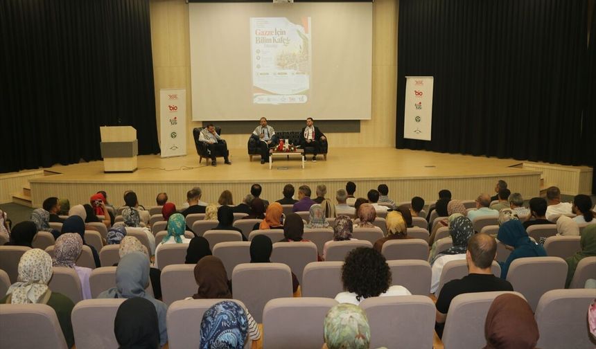Adana'da 'Gazze İçin Bilim Kafe Etkinliği'nde söyleşi yapıldı