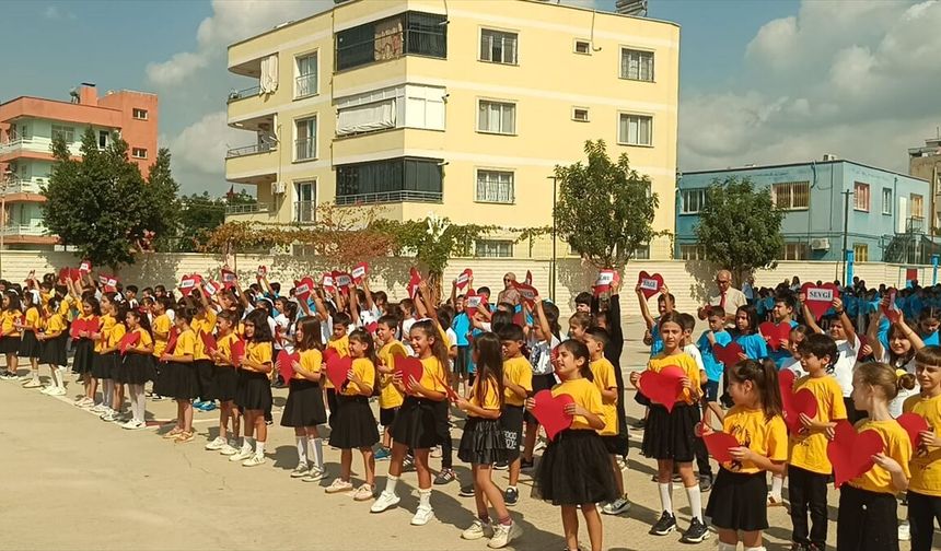 Adana'da İlköğretim Haftası kutlandı