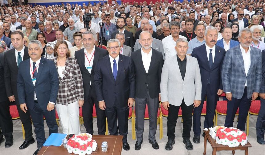 AK Parti Genel Başkan Yardımcısı Yayman, MHP'nin Hatay il kongresine katıldı: