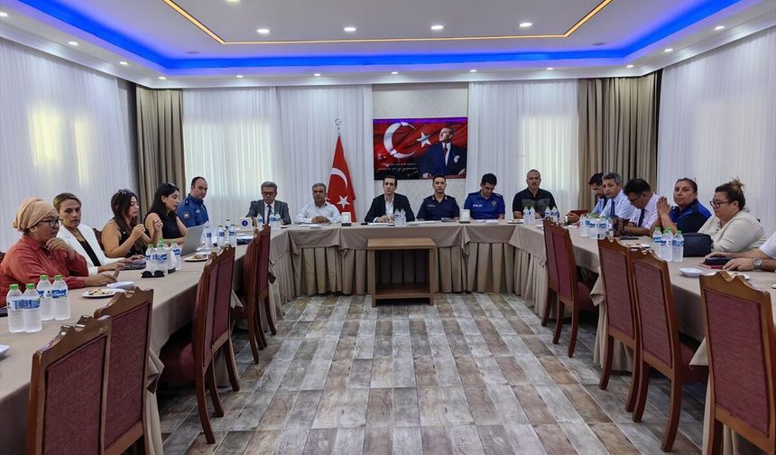 Bozyazı'da 'Okul ve Çevre Güvenlik Tedbirleri' toplantısı yapıldı