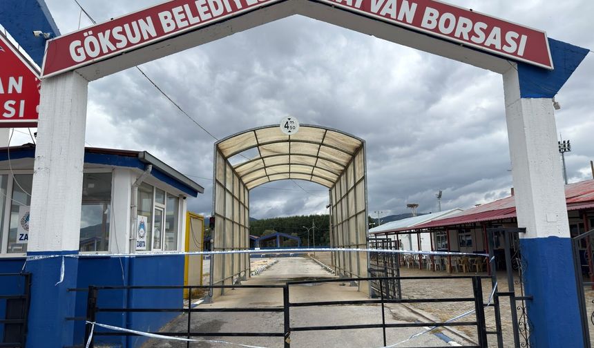 Göksun'da hayvan borsası şap hastalığı nedeniyle geçici olarak kapatıldı