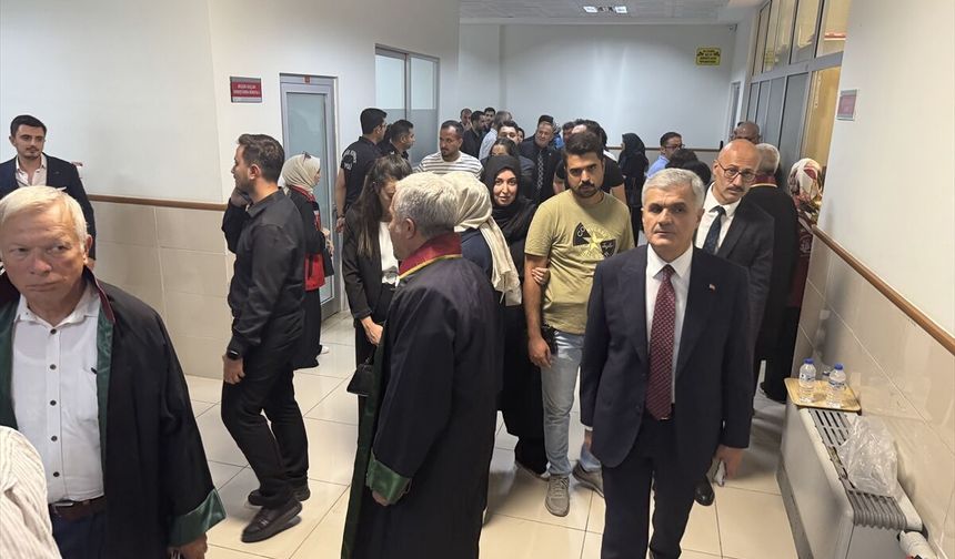 Kahramanmaraş'taki okul saldırısı davasında anne-baba hakim karşısında