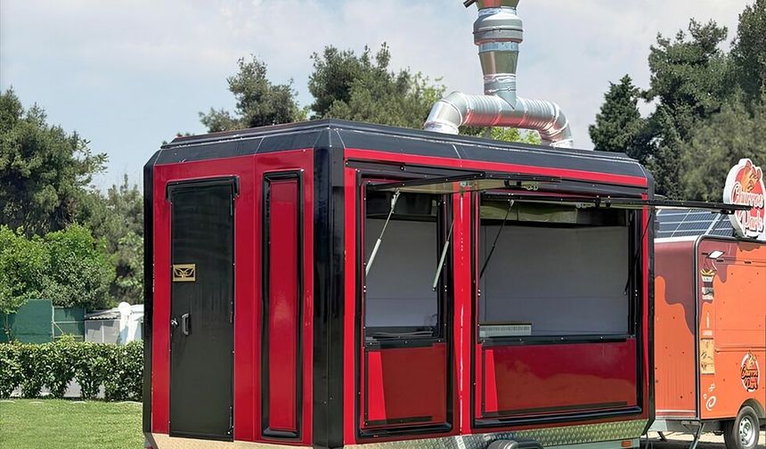 Karmod römorklu mobil satış büfelerini satışa sundu