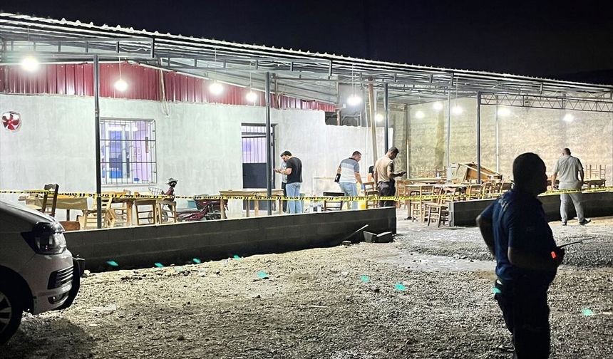 Mersin'de silahla ateş açılan kahvehanedeki 1 kişi öldü, 4 kişi yaralandı