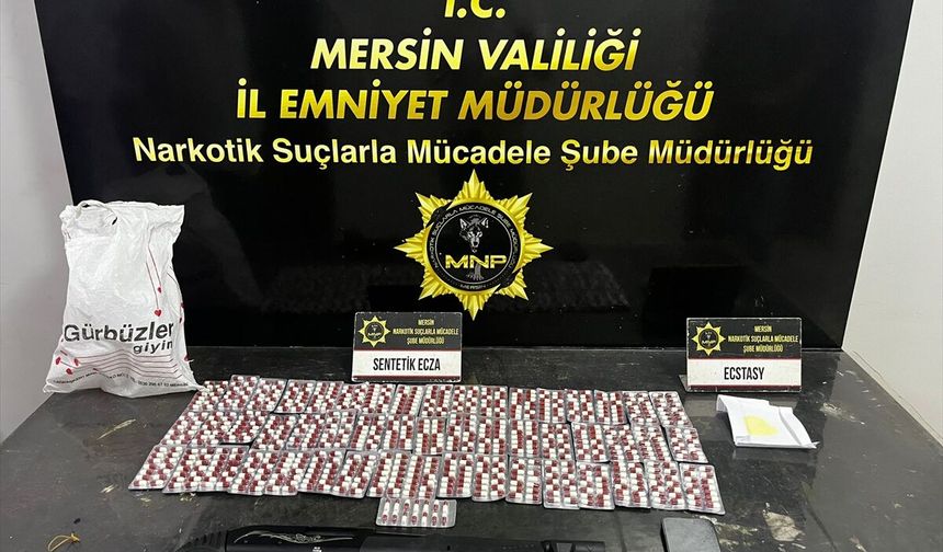 Mersin'de uyuşturucu operasyonunda yakalanan 2 zanlı tutuklandı