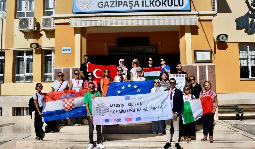 Silifke'de Erasmus kapsamında yabancı öğretmenler öğrencilerle buluştu