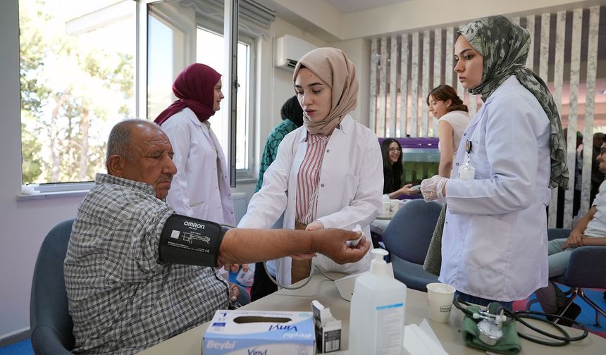 Aktif Yaşam Merkezi, Halk Sağlığı Haftasında Sağlık Üssü Oldu