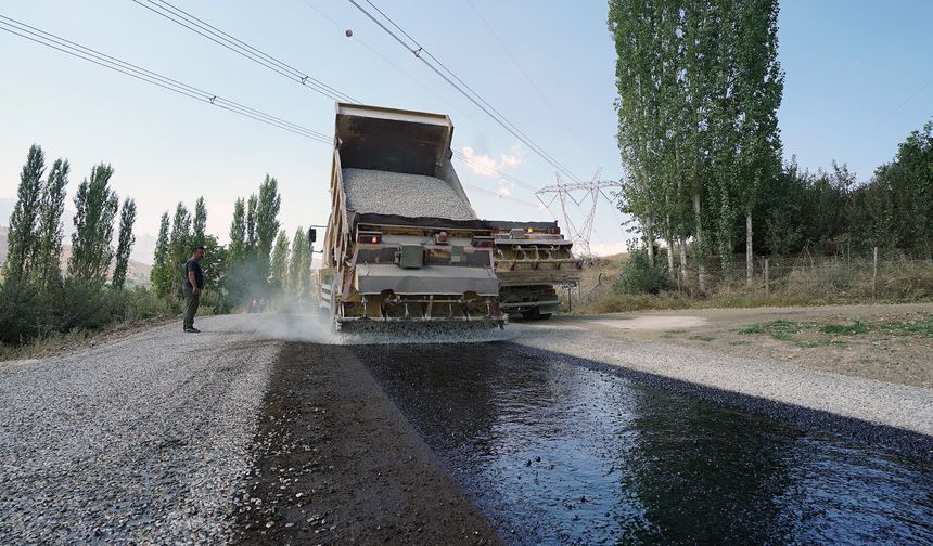 Göksun Kırsalındaki 5 Kilometrelik Yol Yenileniyor