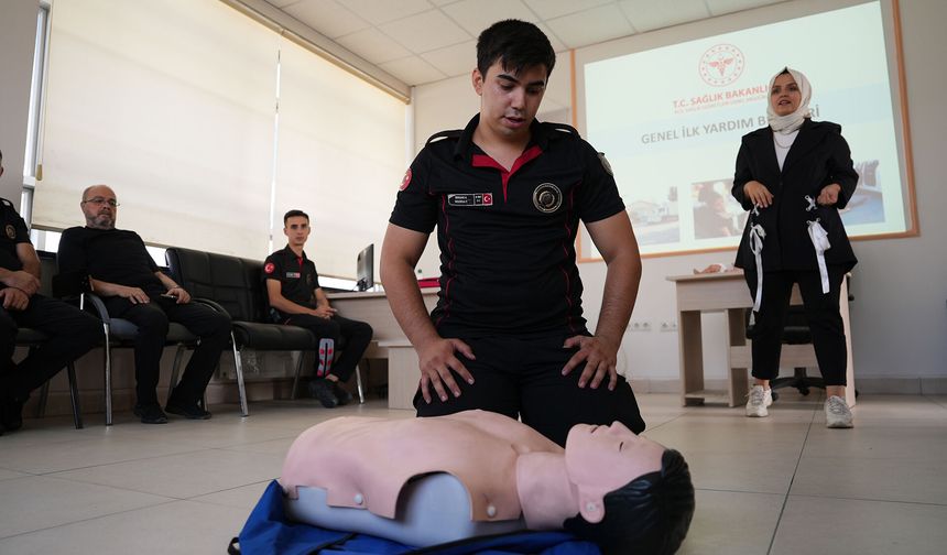 İtfaiye Personelinin İlk Yardım Müdahale Kabiliyetini Güçlendiriyor