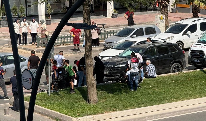 Kahramanmaraş’ta otomobil ile motosiklet çarpıştı: 2 yaralı