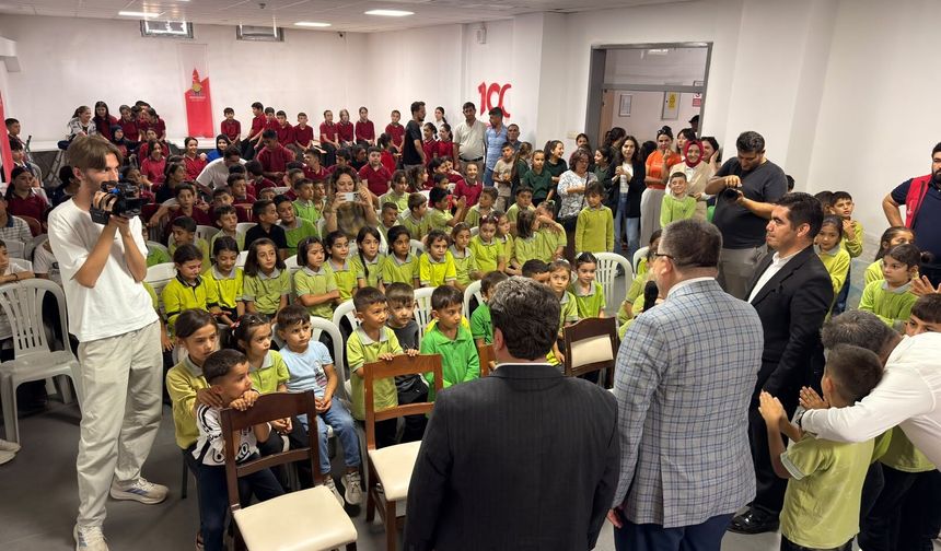 Onikişubat Belediyesi’nden kırsal mahallelerdeki 8 bin öğrenciye kırtasiye seti desteği