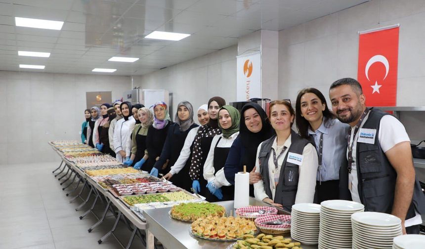 Dulkadiroğlu’nda Gastronomi Eğitim Mutfağı Hizmete Açıldı