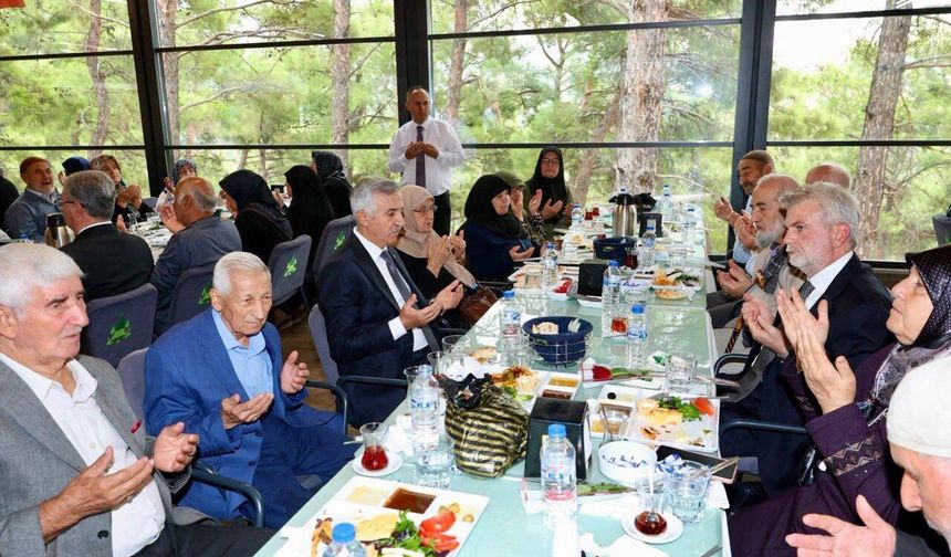 Kahramanmaraş’ta Dünya Yaşlılar Günü’nde Vefa Buluşması