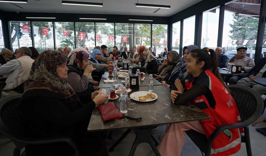 Kahramanmaraş’ta Yaşlılara Sazlı Sözlü Kale Eğlence
